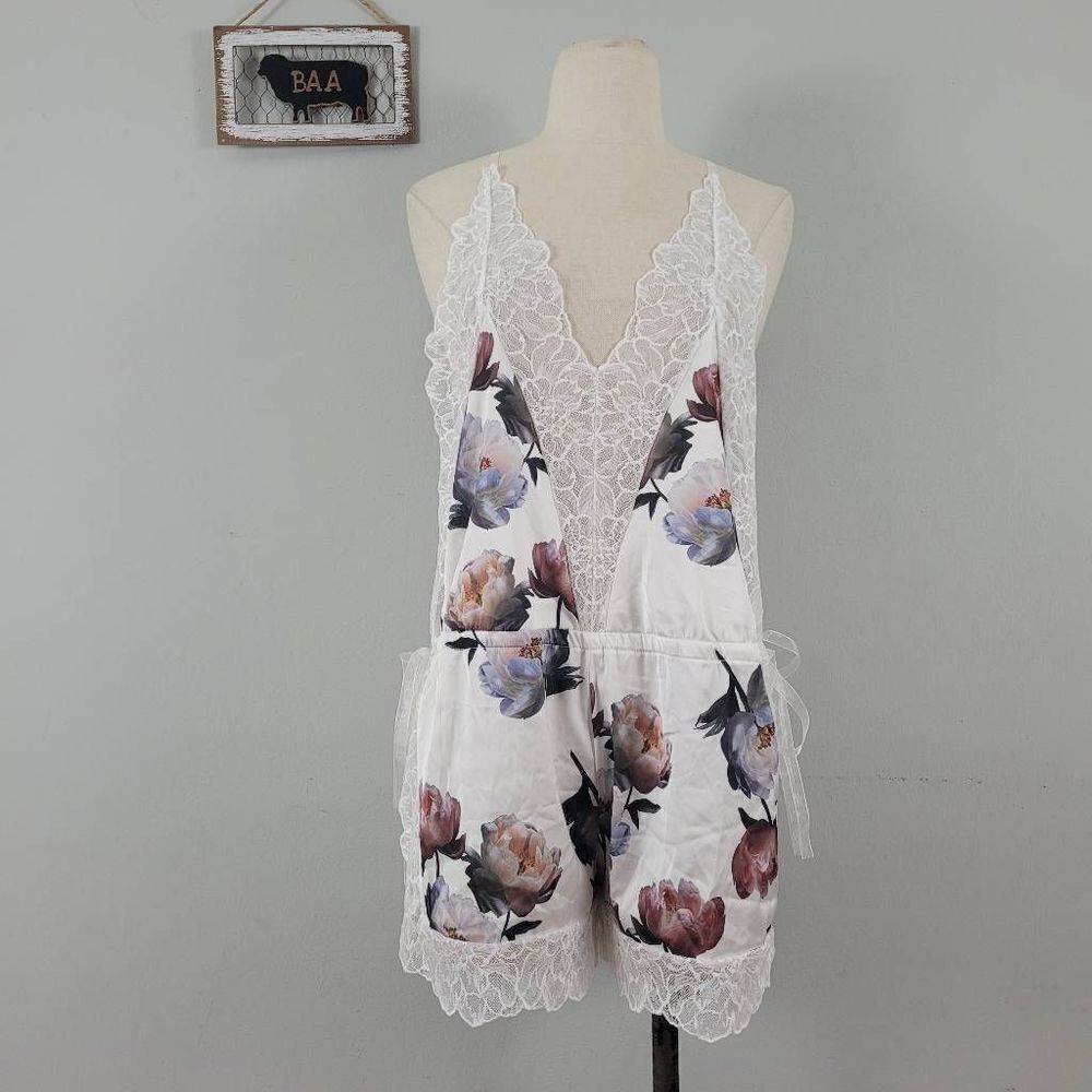 Noblesse Oblige Side Tie Floral Silk Blend Romper Sz S‎ Wide Lace French Cut
